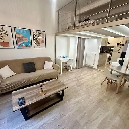 Mezzanine Au Coeur De Apartment